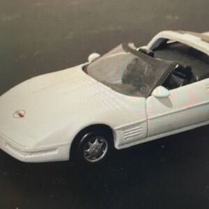 VTG Maisto 1992 Corvette ZR-1 White 1/18 Diecast